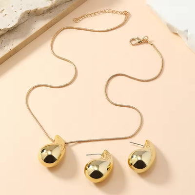 Larmes de Lune Earrings & Necklace Set