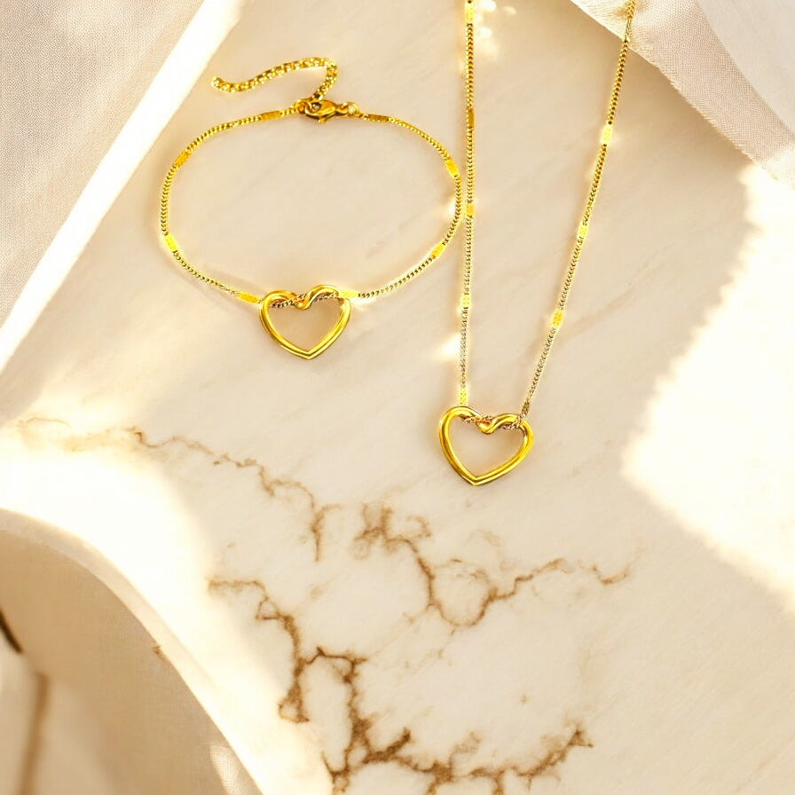 Amour Bracelet & Necklace Set
