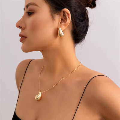 Larmes de Lune Earrings & Necklace Set
